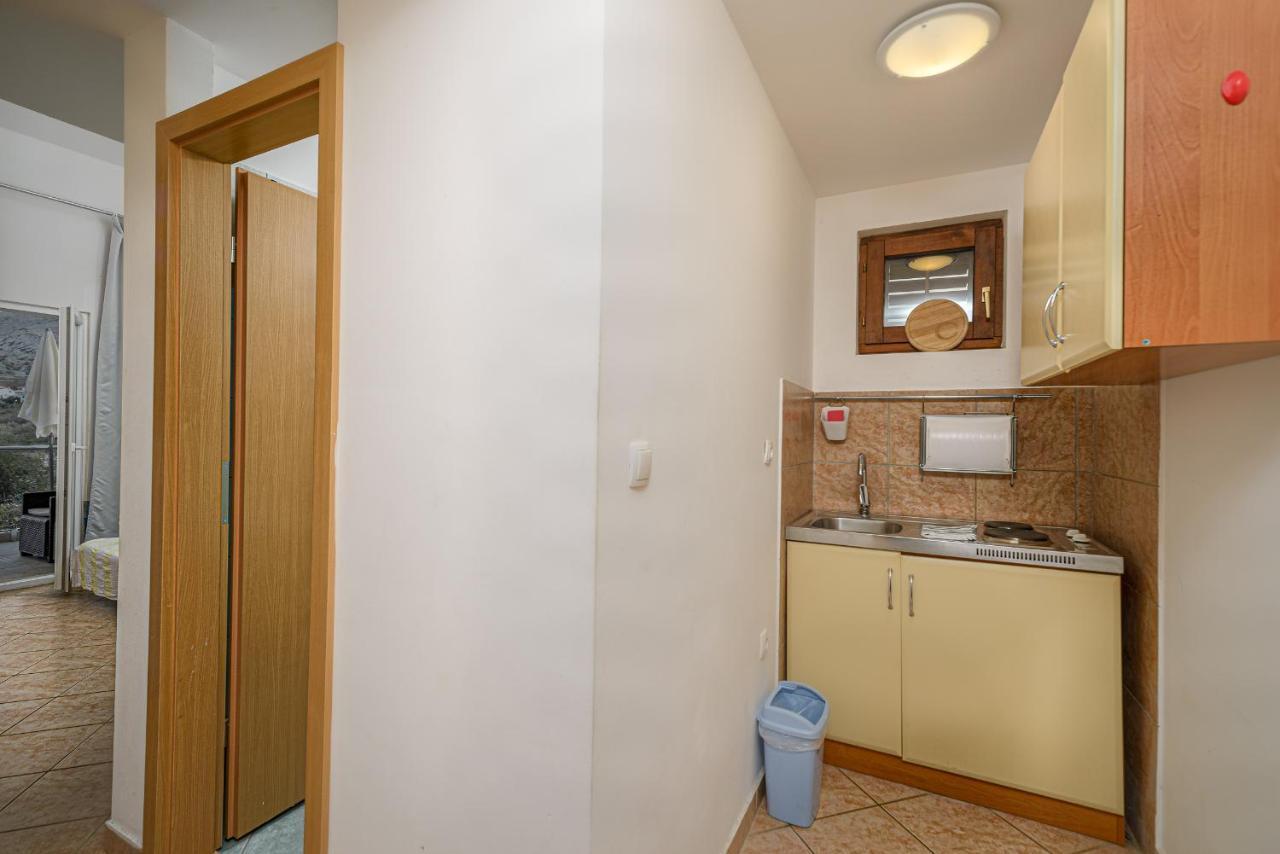 Studio Holiday Adriatic Pag Town Exterior foto