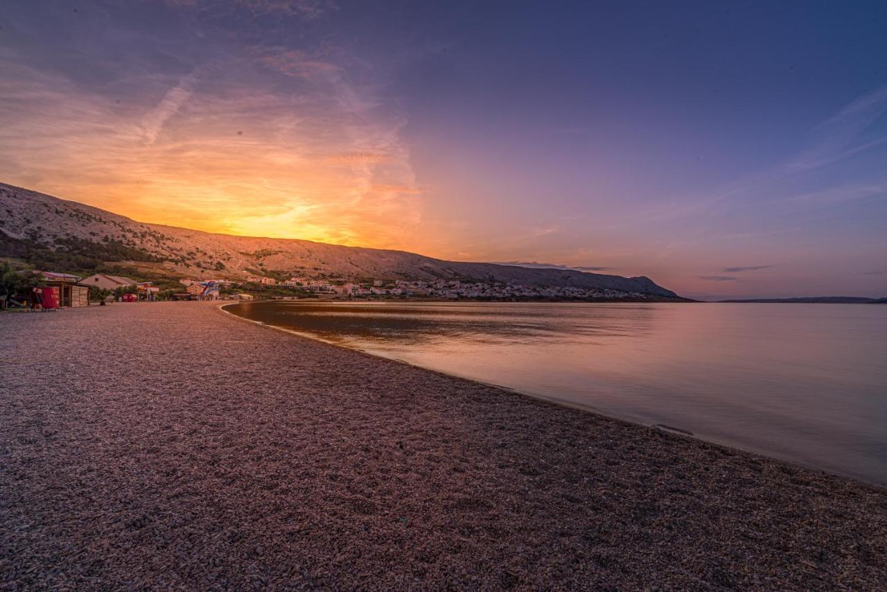 Studio Holiday Adriatic Pag Town Exterior foto